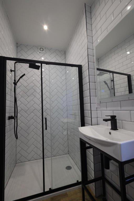 Red Lion Apartments سبلادنج الغرفة الصورة